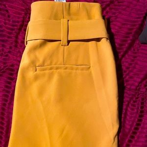 Size 8  NY&CO Mustard color Madie pant with tag